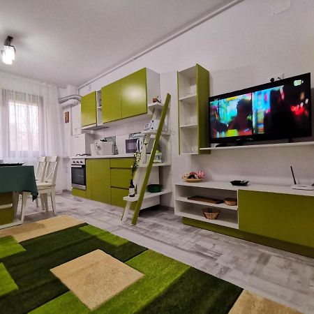 Green Apartment- Brilliant Apartments Constanţa Eksteriør bilde