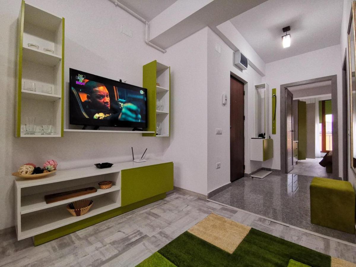 Green Apartment- Brilliant Apartments Constanţa Eksteriør bilde