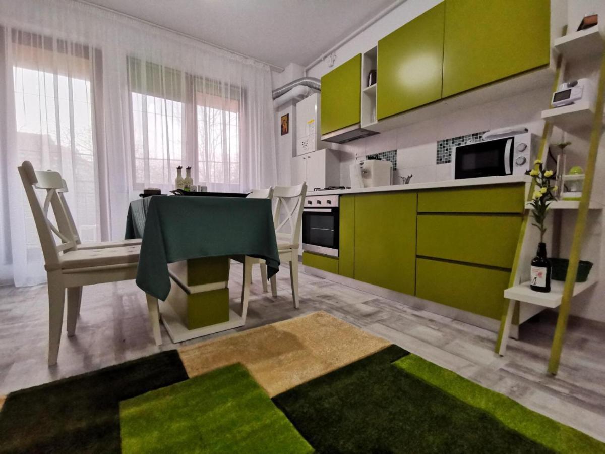 Green Apartment- Brilliant Apartments Constanţa Eksteriør bilde